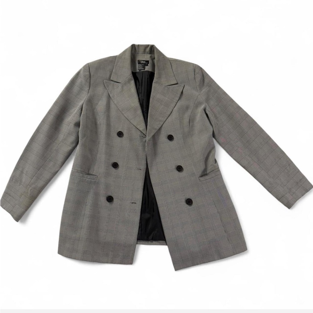 Elegant Gray Double-Breasted Blazer